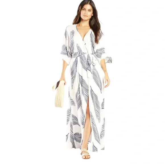 Lulus | Dresses | Lulus Boho Navy Blue And White Leaf Print Maxi Dress Size  Medium Nwot | Poshmark